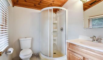 4406 ROUNDHILL Rd, Alexandria, VA 22310
