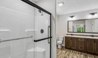 7368 NE BERWICK Dr 3, Ankeny, IA 50021