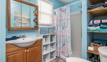 64 Burnside Ave, Narragansett, RI 02882