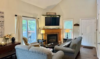 82 Tennyson Cir, Albrightsville, PA 18210