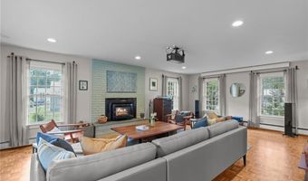 12 Half Mile Rd, Barrington, RI 02806