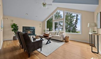 2904 Crows Nest Cir, Anchorage, AK 99515