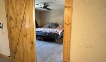 111 W Lee St, Aurora, MO 65605