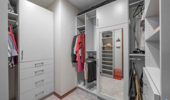 48190 265th St, Brandon, SD 57005