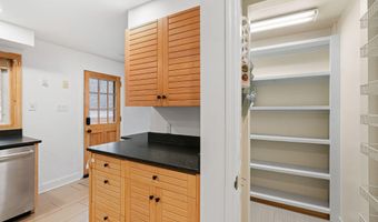 212 CRYSTAL LAKE Ave, Audubon, NJ 08106