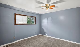 109 W Cline St, Aurora, MO 65605