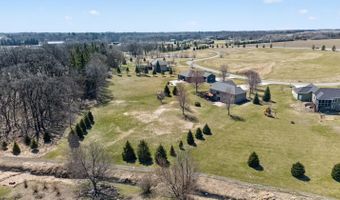 1442 30th St NW, Austin, MN 55912
