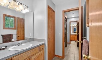 5061 Sandhill Rd, Almont, MI 48003