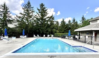 128 Ponds View Dr, Ann Arbor, MI 48103