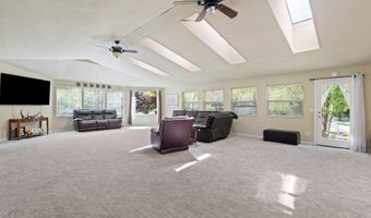 1293 Starveout Creek Rd, Azalea, OR 97410