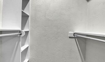 2404 N Robin St, Altus, OK 73521