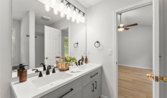 1031 Rolling Ridge Ln, Auburn, GA 30011