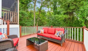 136 Davis Rd, Acton, MA 01720