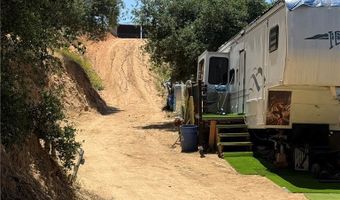 8904 Nelson Way, Escondido, CA 92026