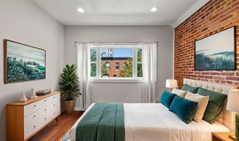330 S CLINTON St, Baltimore, MD 21224