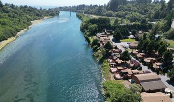 97748 N BANK CHETCO RIVER Rd #25, Brookings, OR 97415