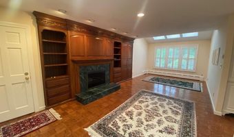 2 Tunxis Pl, Cheshire, CT 06410
