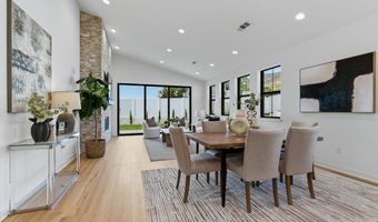 306 E Las Flores Dr, Altadena, CA 91001