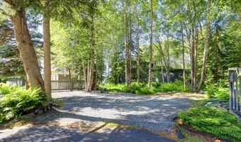 4000 Caravelle Dr, Anchorage, AK 99502