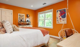 8 SHILEY St, Annapolis, MD 21401