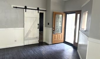 1381 Secretariat Ln, Indianapolis, IN 46217