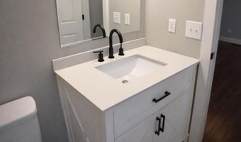 702 Center Dr W, Beaufort, SC 29902