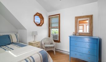 695 Charlestown Beach Rd, Charlestown, RI 02813