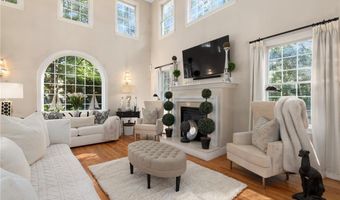 470 Sylvan Ct, North Kingstown, RI 02874