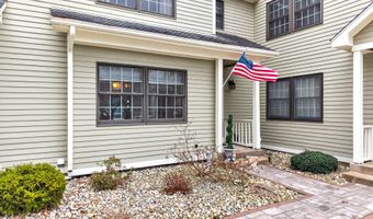 906 Canterbury Ln 906, Colchester, CT 06415