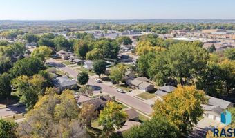 1601 E Sylvan Cir, Brandon, SD 57005
