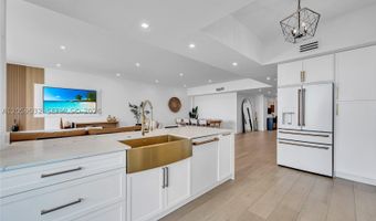 3330 NE 190th St Uph11, Aventura, FL 33180