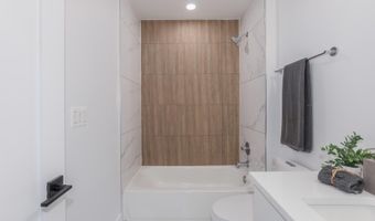 4347 HARRISON St NW 5, Washington, DC 20015
