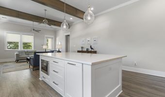 205 Caron Ln, Bay St. Louis, MS 39520