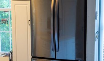 66 Weaver St, Baxley, GA 31513