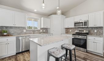 5749 N SEQUOIA Dr, Appleton, WI 54913