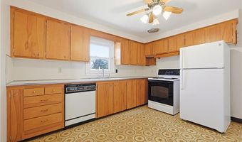 145 Glenwood Dr, North Kingstown, RI 02852