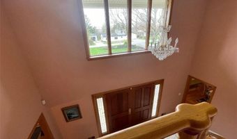 139 Honeyman Ave, Middletown, RI 02842