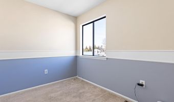 109 E SKEET Cir E, Bear, DE 19701