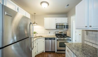 1445 Whispering Creek Dr E, Ballwin, MO 63021