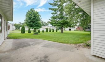 607 Parriott St, Aplington, IA 50604