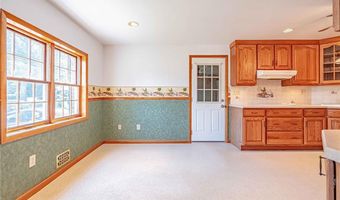 4165 E Texas Rd, Allentown, PA 18103