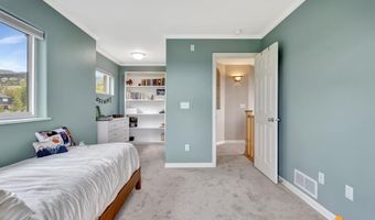 16268 Noble Point Dr, Anchorage, AK 99516
