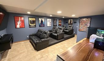 1049 Vine Ave, Riverside, IA 52327