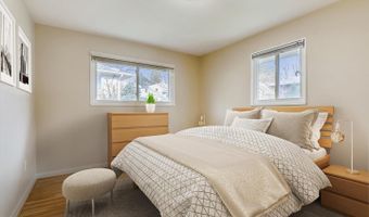 4503 TRAYMORE St, Bethesda, MD 20814
