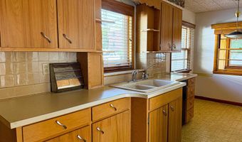 420 MAIN St, Akron, IA 51001