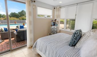 49 Gilberts Path, Amagansett, NY 11930