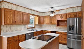 111 Highland Acres Dr, Boiling Springs, SC 29316