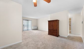 2221 W Nichols Rd A, Arlington Heights, IL 60004