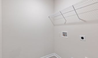 1040 Misty Creek Dr, Aberdeen, NC 28315