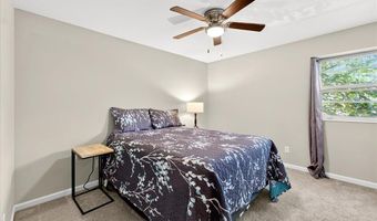 210 Braeshire Dr D, Ballwin, MO 63021